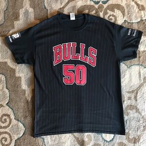 Chicago Bulls 50th Ann. t-shirt large
